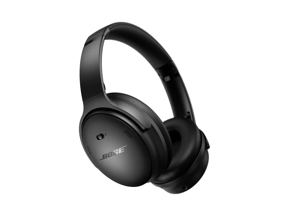 Black Bose QuietComfort Headphones seen from a three-quarter angle