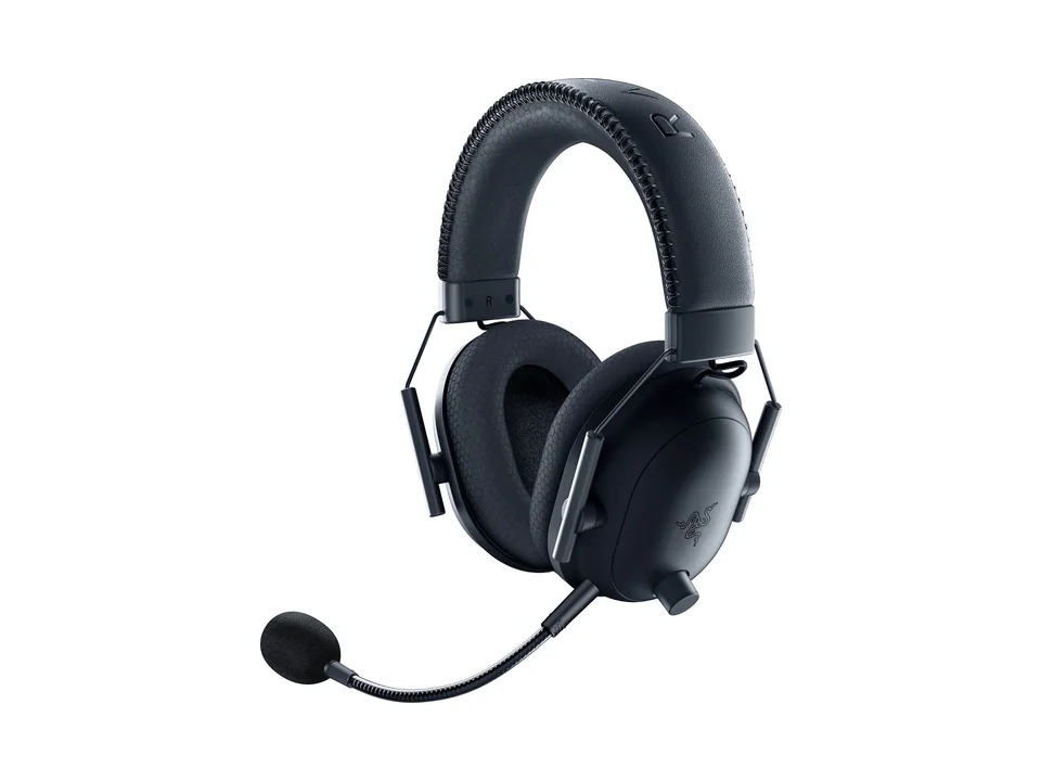 Black Razer BlackShark V2 Pro 2023 wireless headset with its detachable mic, three-quarter view